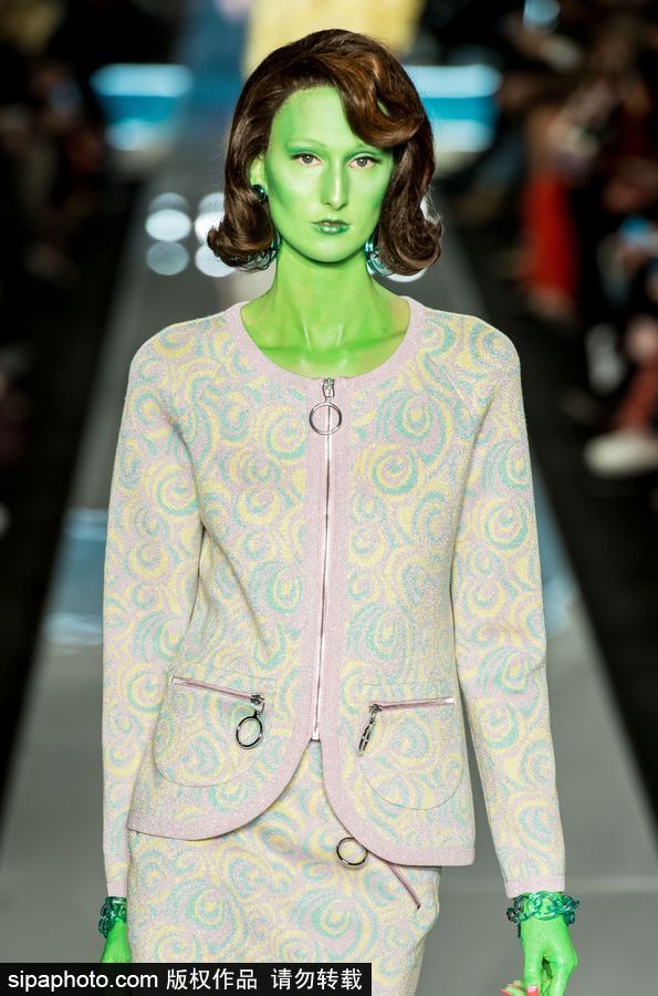 2018秋冬米蘭時裝周 模特變“阿凡達”“綠巨人”？