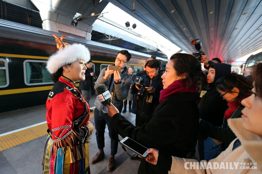 首批京外全國人大代表團抵京