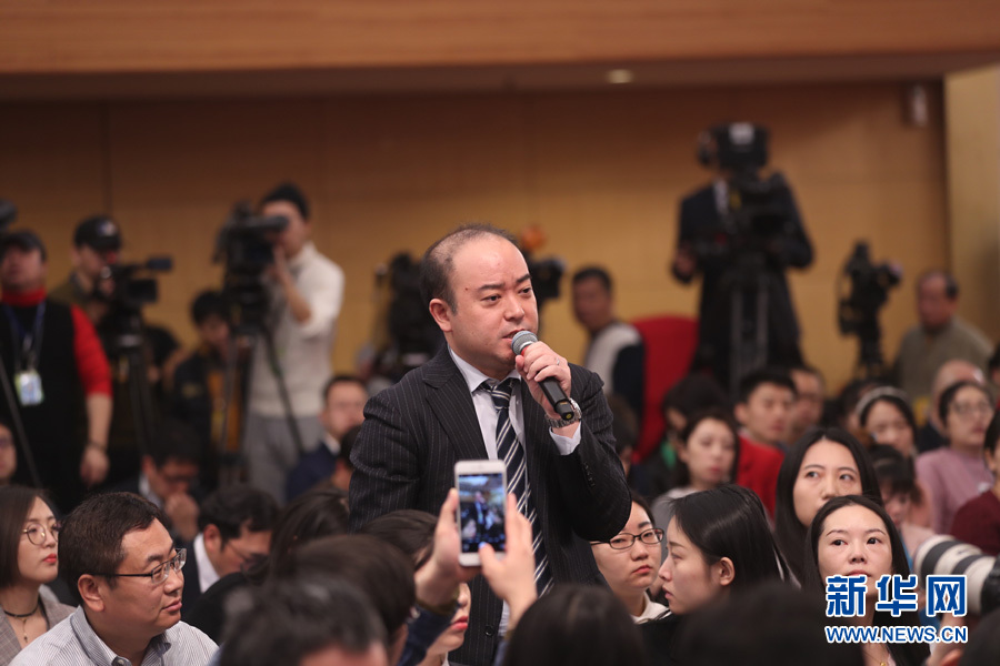 史耀斌：正在抓緊起草和完善房地產稅法律草案