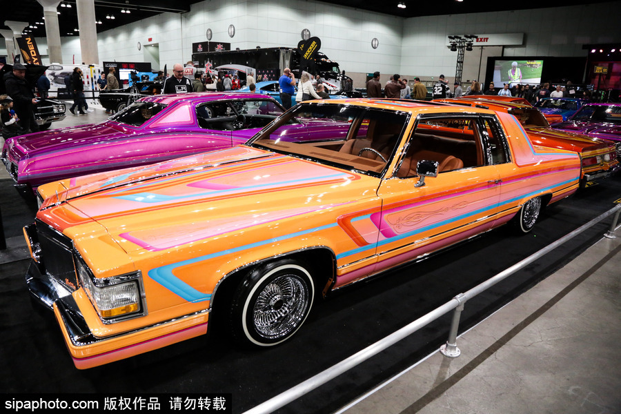 美國洛杉磯舉行經典車展 匯聚各式老爺車復古懷舊