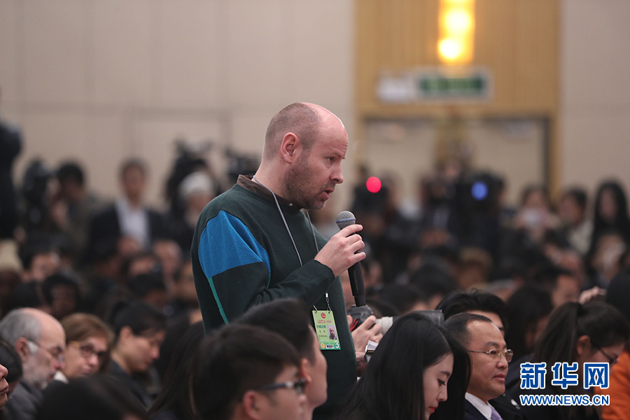 王毅:“雙暫停”倡議為南北改善關(guān)系營(yíng)造最基本條件