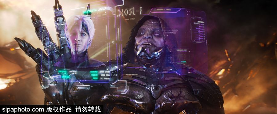 電影《頭號(hào)玩家》劇照海報(bào) 斯皮爾伯格8年來(lái)票房首過(guò)3億