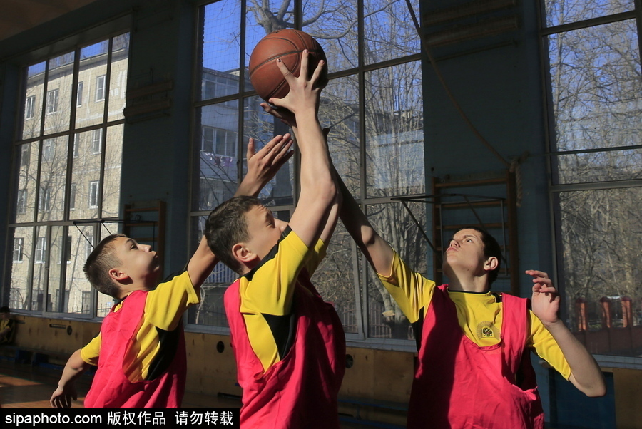 揭秘戰斗民族未來“警察”生活 走進尼古拉斯二世少年警官學校