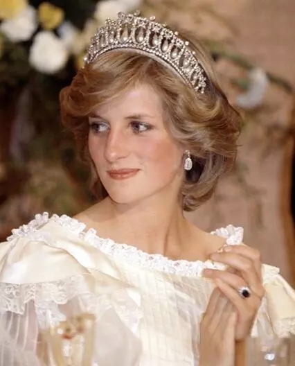 凱特王妃又生了個(gè)小王子！喬治王子一下課就去看弟弟了