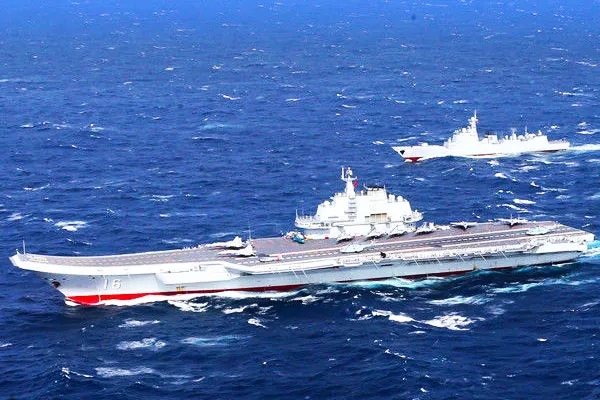 國產航母海試,最炫酷的原來在這里……