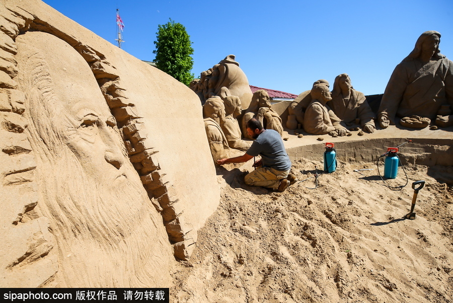 俄羅斯圣彼得堡沙雕節開幕 “兵馬俑”造型亮相吸睛