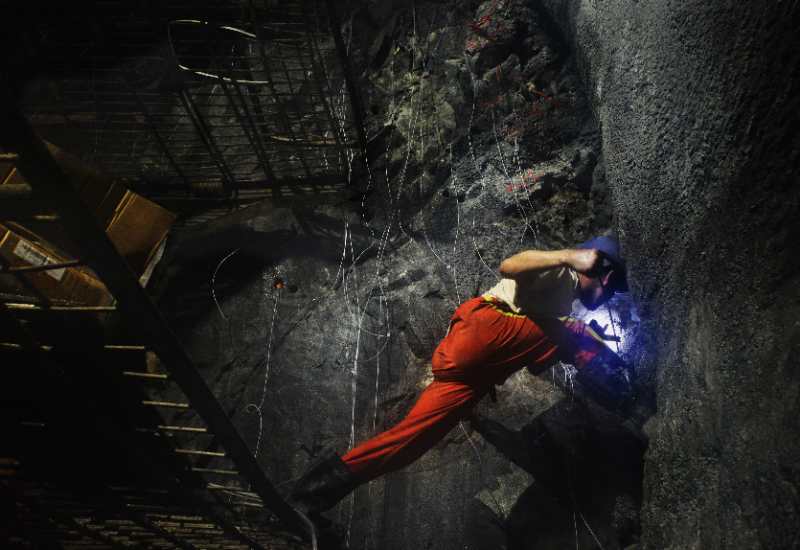 世界最長重載鐵路蒙華鐵路大中山隧道提前5個月貫通 將用于“北煤南運”年輸送量2億噸