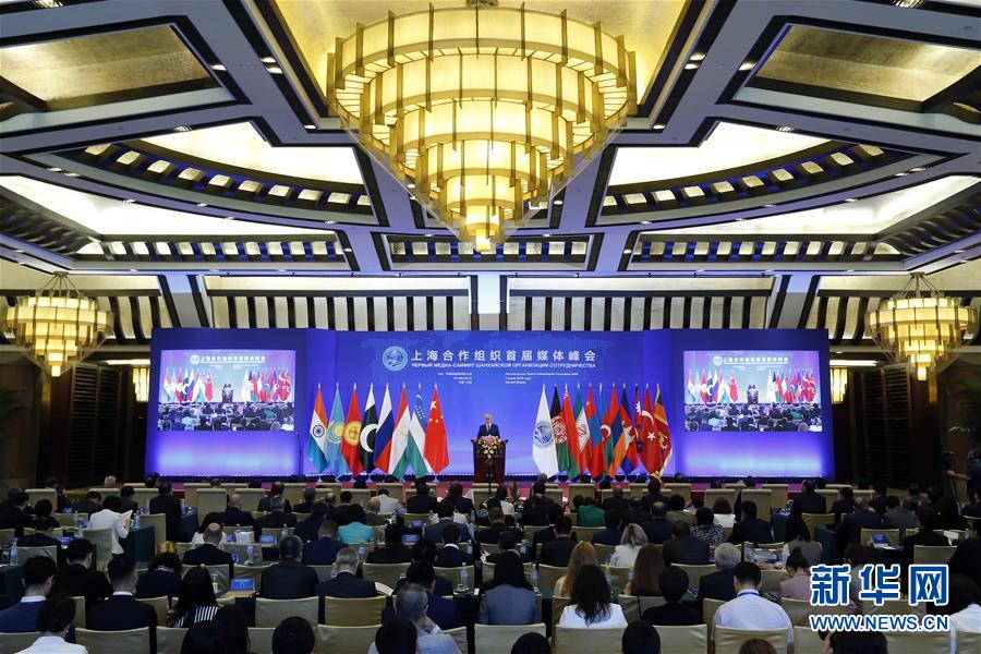 構(gòu)建命運(yùn)共同體 開啟上合新時(shí)代——習(xí)近平主席推動(dòng)上合組織發(fā)展五年間