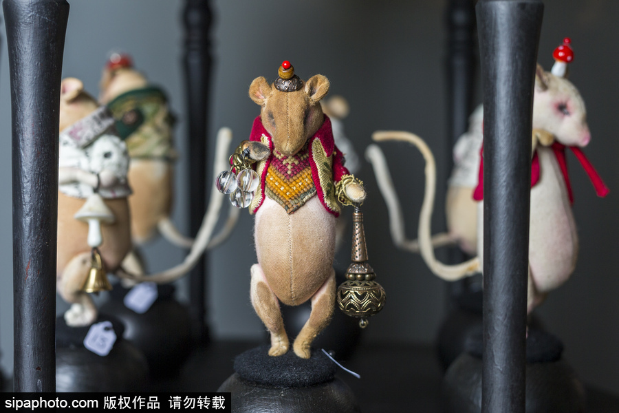 英國藝術家制作布藝動物 妙手匠心栩栩如生