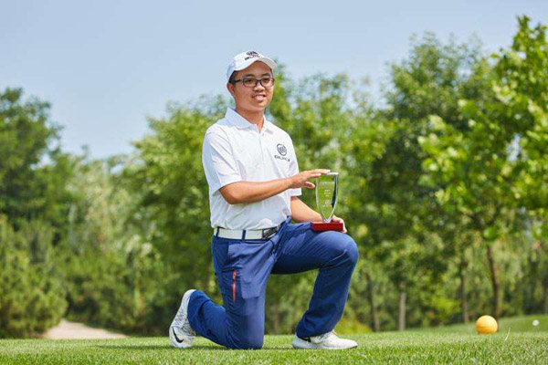 兩強(qiáng)相爭,穩(wěn)者勝