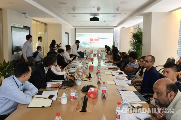 組圖：“一帶一路”國家精英媒體培訓班學員在上海參觀