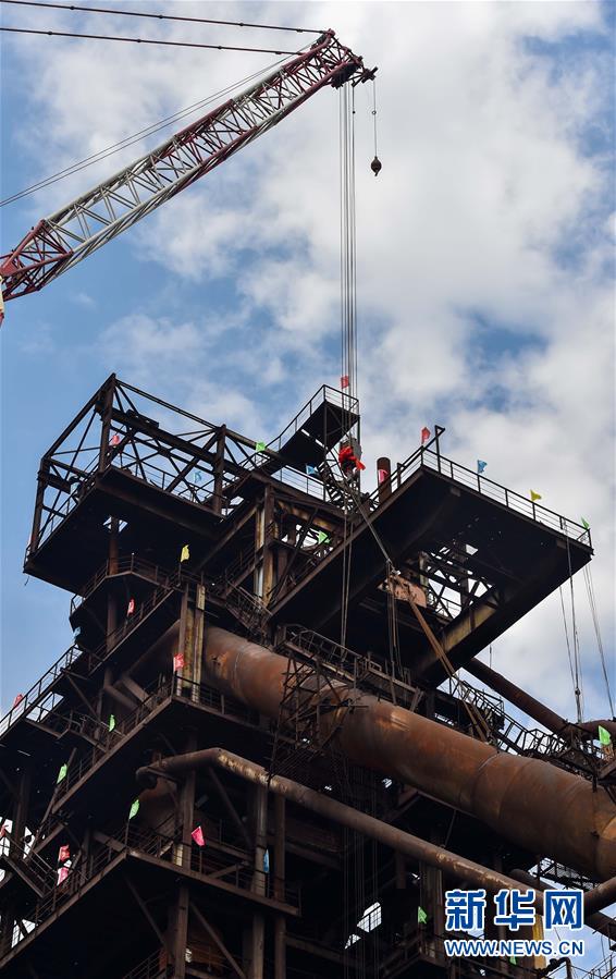 永不褪色的精神禮贊——獻給新時代的中國共產黨人