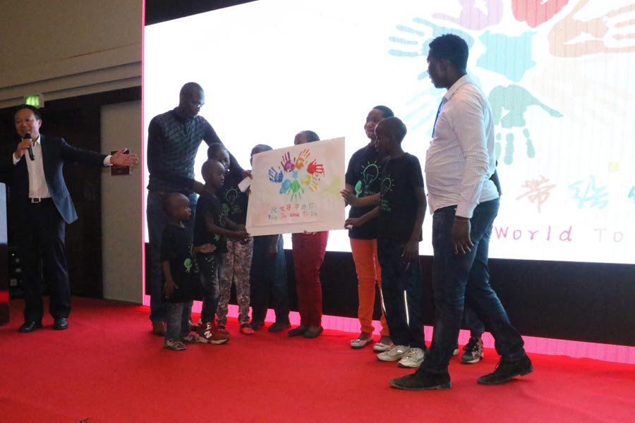 肯尼亞浙江總商會成立 與肯中經(jīng)貿(mào)協(xié)會共同發(fā)起孤兒院助學(xué)基金