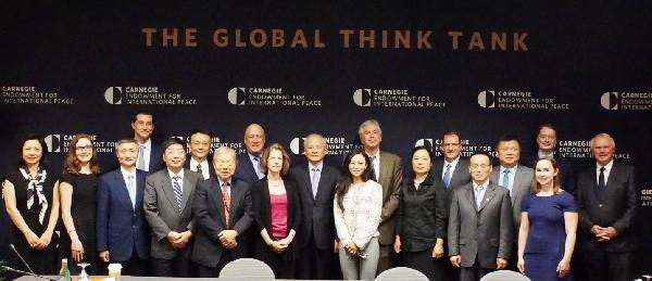 崔天凱:外界對中國發展意圖有誤解誤判 中美依然在同一條船上