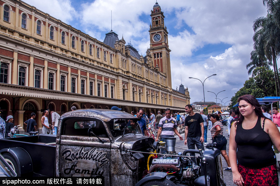 愛車人士大飽眼福！超百輛古董汽車在巴西圣保羅集會展出
