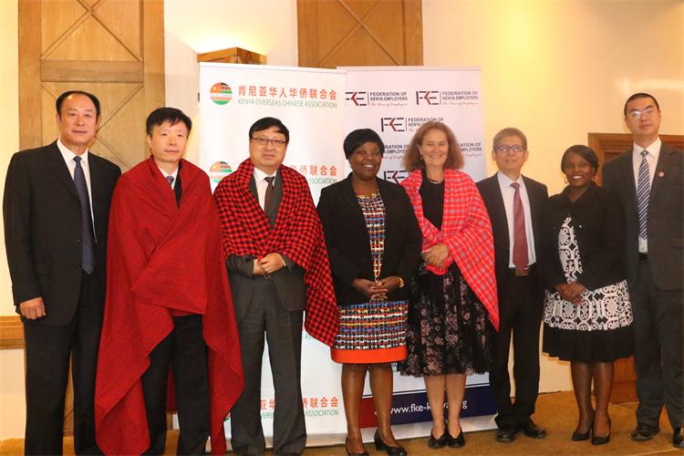 王學政參贊出席法律知識講座 鼓勵在肯華人華僑依法運營合法工作