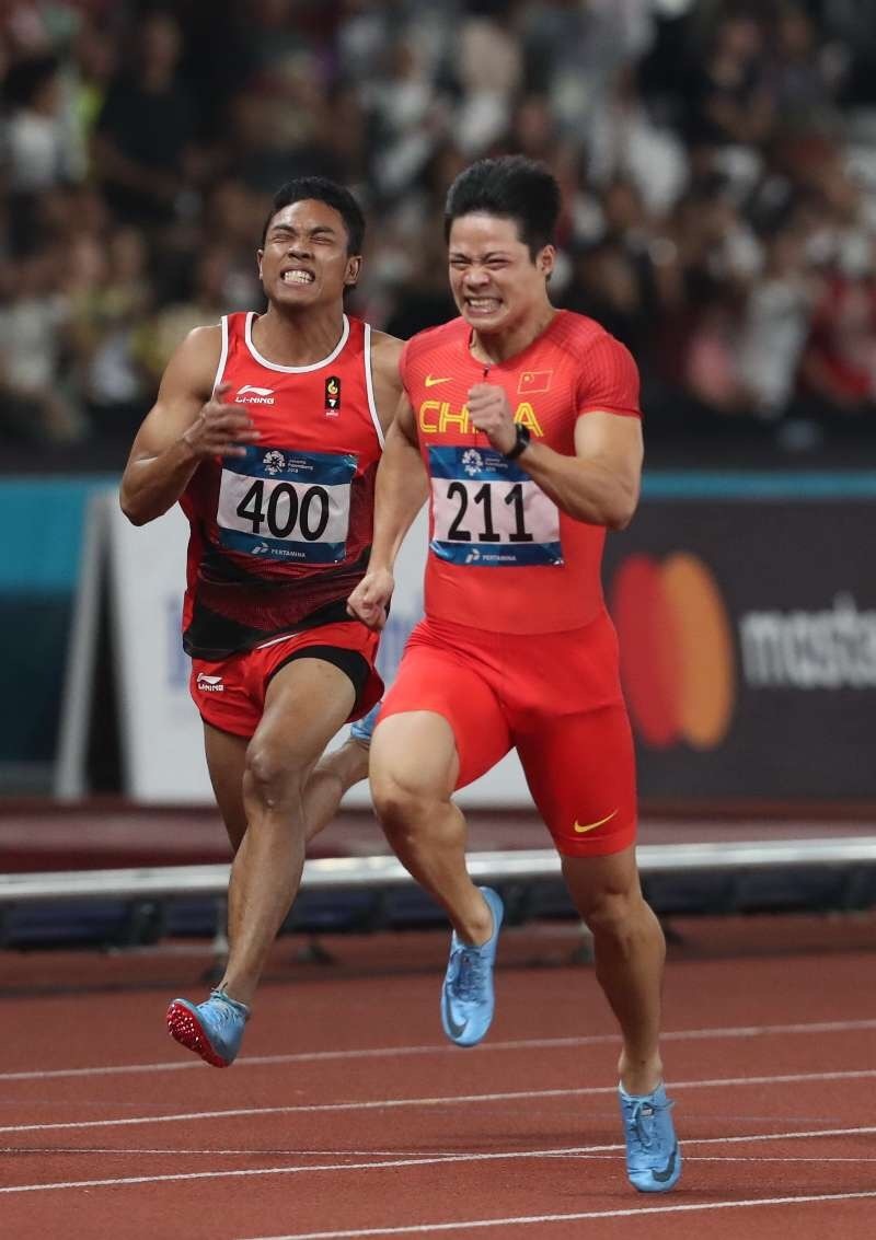 蘇炳添奪得亞運(yùn)會(huì)田徑男子百米冠軍