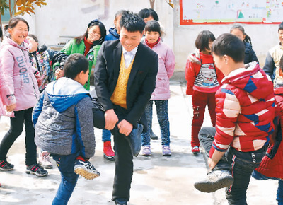 鄉(xiāng)下娃的“讀書引路人”:張玉滾