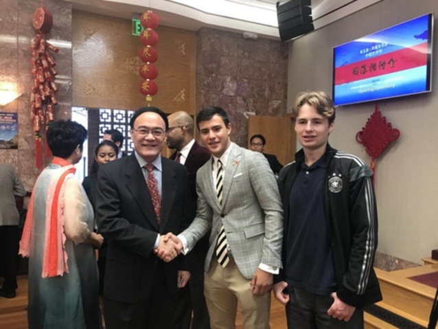 展現(xiàn)改革開(kāi)放40周年偉大成就，中國(guó)藝術(shù)筑建中美友誼之橋