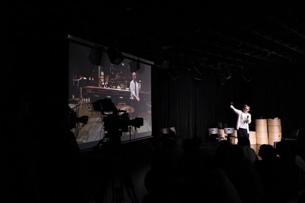 現場實踐碰撞人生況味 陳國富導演山下學堂上演“人生演出”