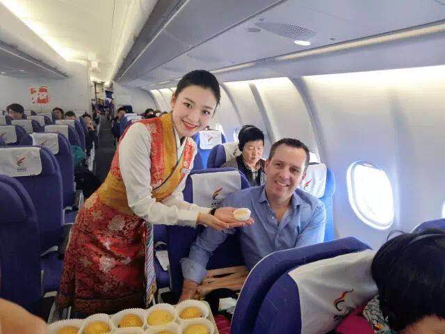 盛開在高原航線上的美麗格?；? title=