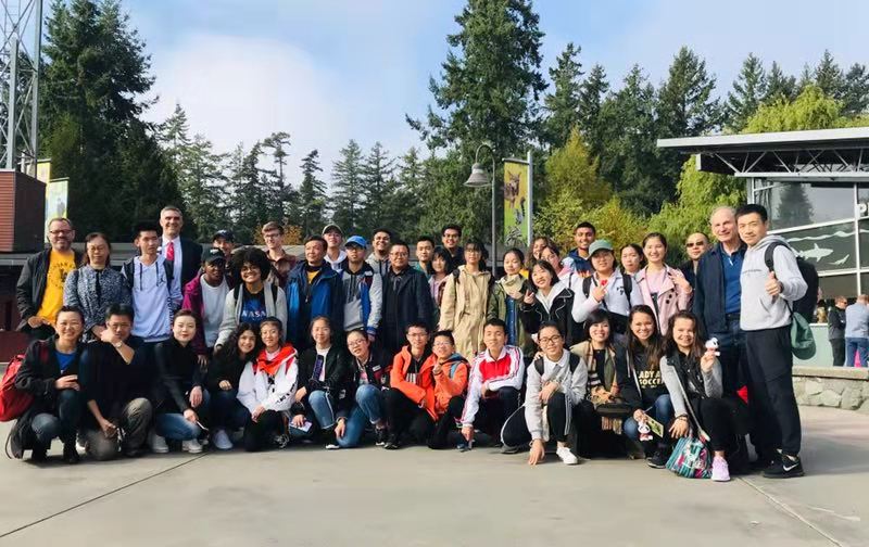 四川中學(xué)生應(yīng)邀訪問(wèn)華盛頓州，續(xù)寫中美青少年友誼