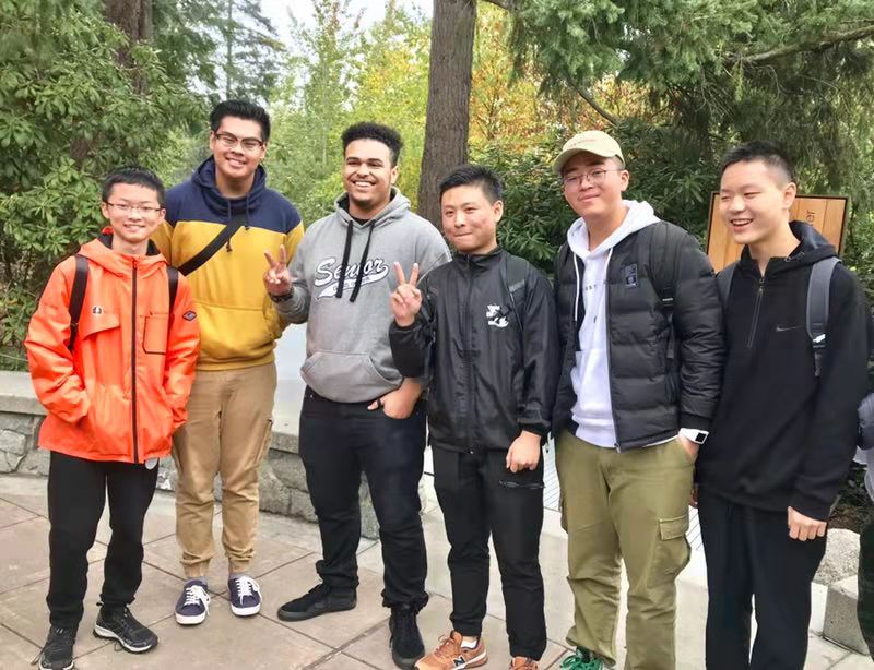 四川中學(xué)生應(yīng)邀訪問(wèn)華盛頓州，續(xù)寫中美青少年友誼