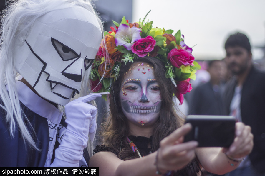 哥倫比亞波哥大：各類coser大顯身手！2018沙發(fā)休閑奇幻博覽會(huì)盛大開幕