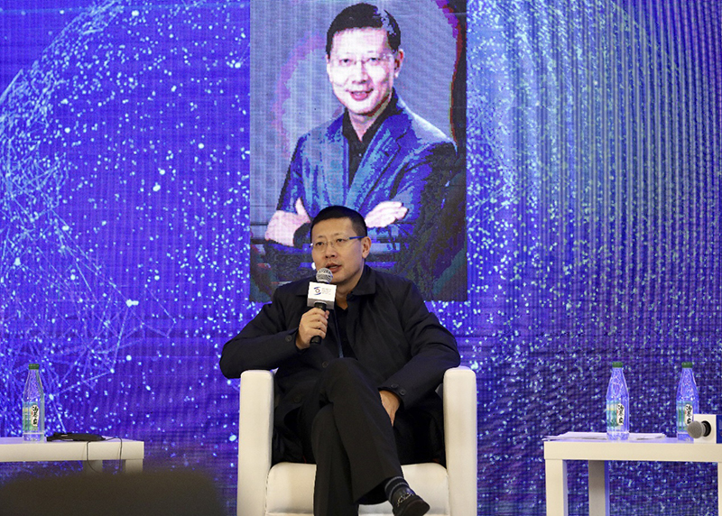 【圓桌對(duì)話第二組】主題：遇見(jiàn)未來(lái)，應(yīng)對(duì)互聯(lián)網(wǎng)發(fā)展新挑戰(zhàn)