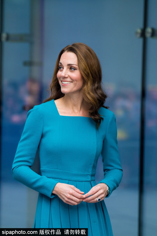 凱特王妃到底有多少件藍色衣服？盤點凱特經(jīng)典“藍衣”look