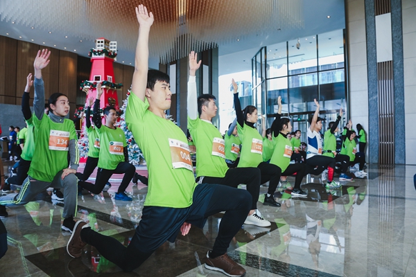 2018北京嘉里中心垂直馬拉松開跑 挑戰百米垂直極限