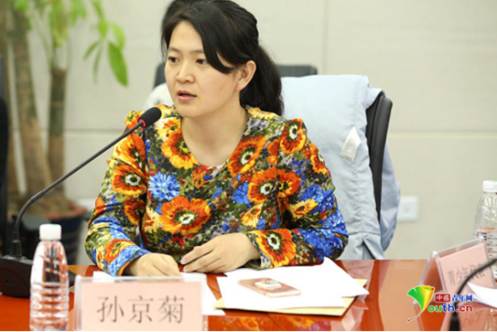 “中國綠色網絡建設與青少年健康成長”兩會代表委員座談會舉行