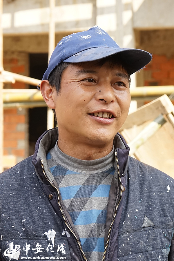 笑一笑 拍個照 俺們不再是貧困戶！——金寨縣迎河村的22張燦爛笑臉