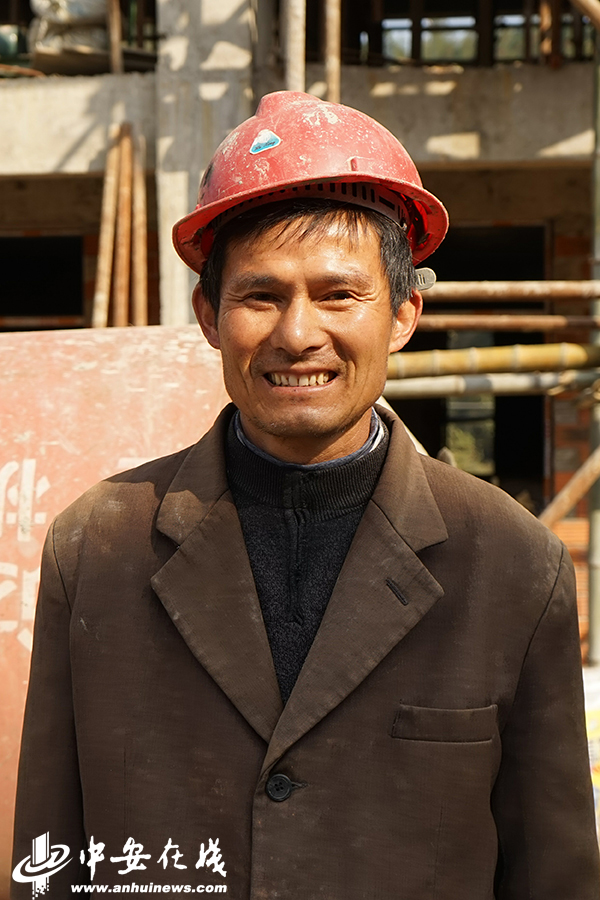 笑一笑 拍個照 俺們不再是貧困戶！——金寨縣迎河村的22張燦爛笑臉