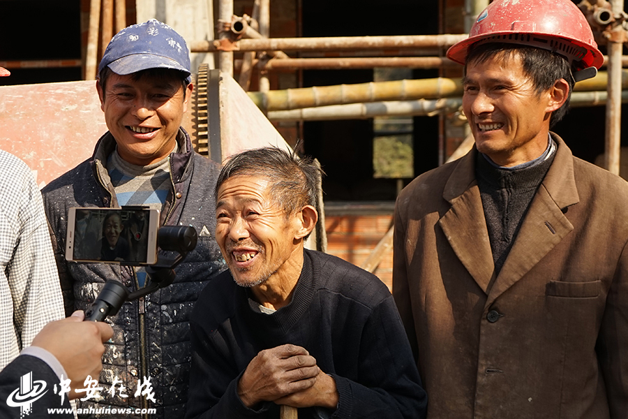 笑一笑 拍個照 俺們不再是貧困戶！——金寨縣迎河村的22張燦爛笑臉