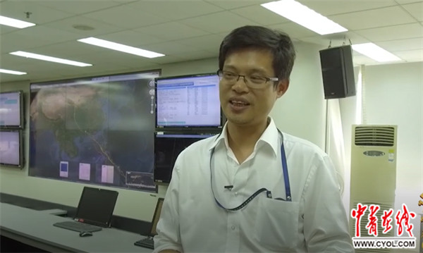 【十九大精神進央企】機務(wù)工程師劉宇輝:做一名飛機的遠程“聽診人”