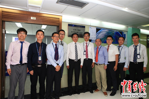 【十九大精神進央企】機務(wù)工程師劉宇輝:做一名飛機的遠程“聽診人”