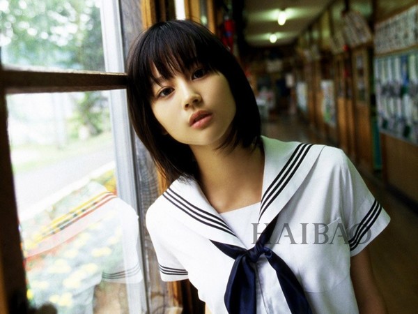 OMG！“辣媽”堀北真希退出娛樂圈，登上日媒頭條，曾經的Top級女演員竟決心做家庭主婦？