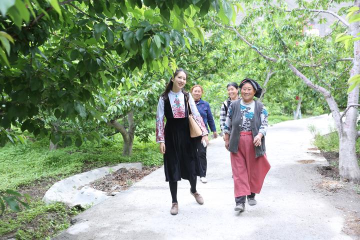 汶川地震震后十年:90后親歷者靠賣山貨月入30萬